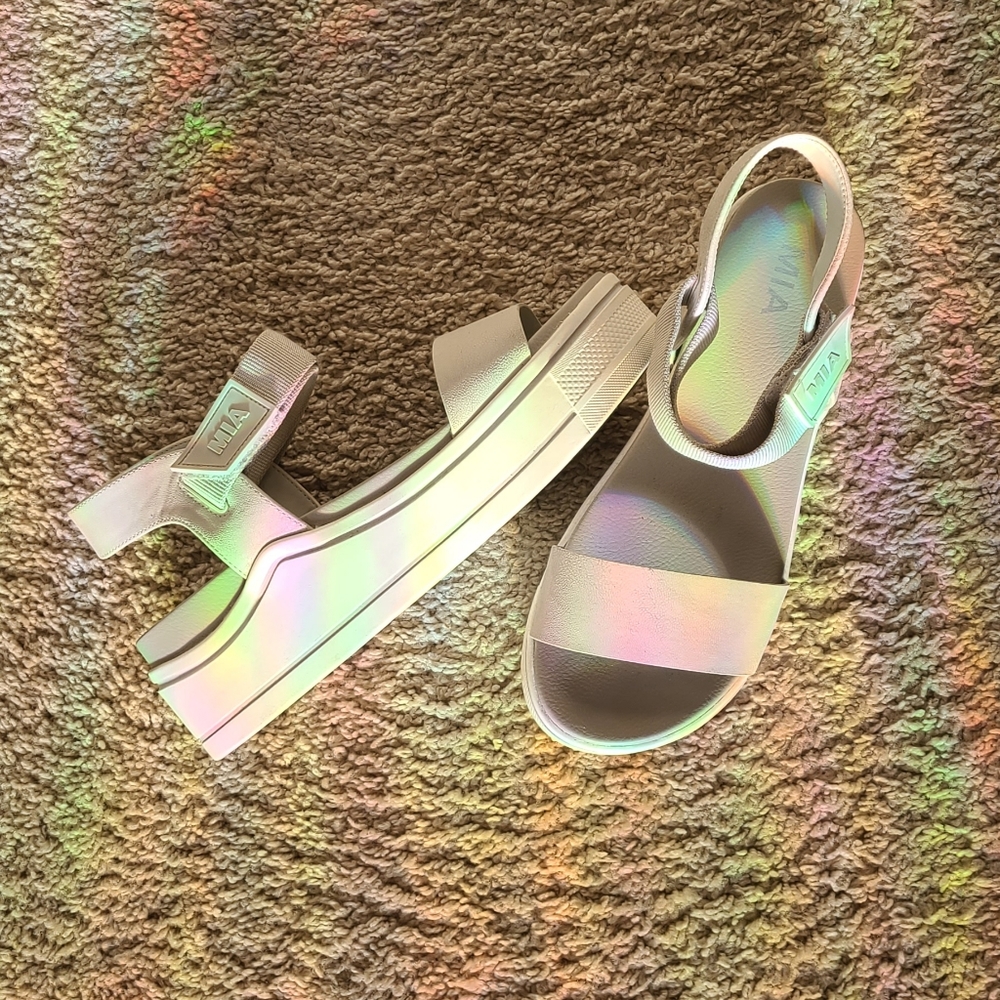 MIA Platform Sandals size 9
